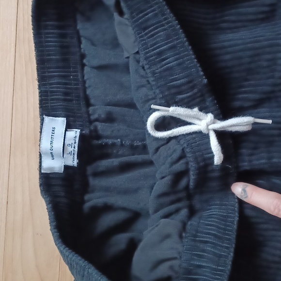 Urban outfitters black corduroy - Picture 3 of 6
